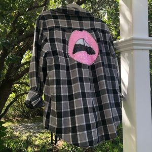 Pop graphic flannel